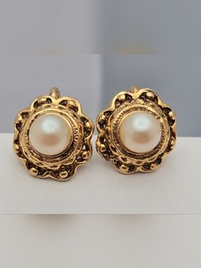 Vintage Faux Pearl Clip-On Earrings Gold Tone Floral Patented 1/2" Classic